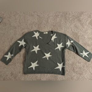 Peach Love California Charcoal V-Neck Sweater with Ivory Stars